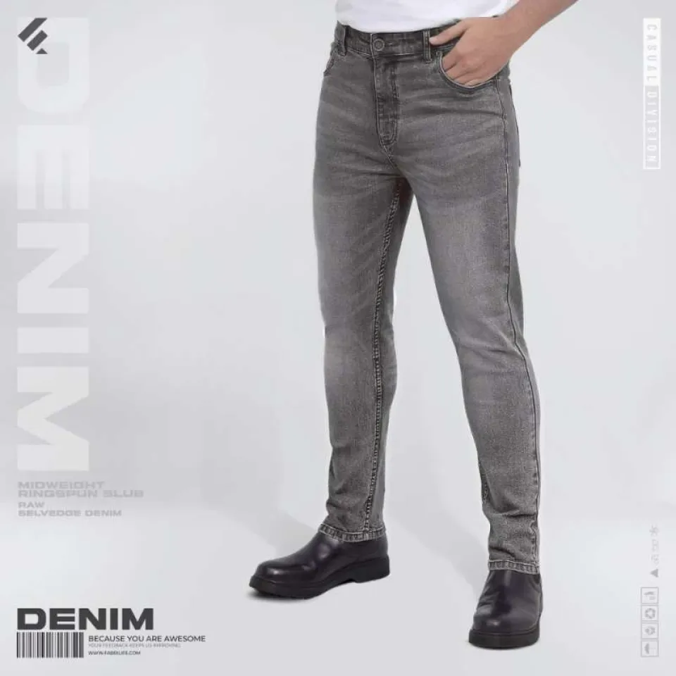 Mens Relaxed Fit Jeans - Light Wash